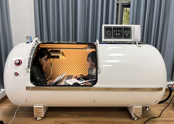 Macy-Pan hyperbaric chamber in wellness center