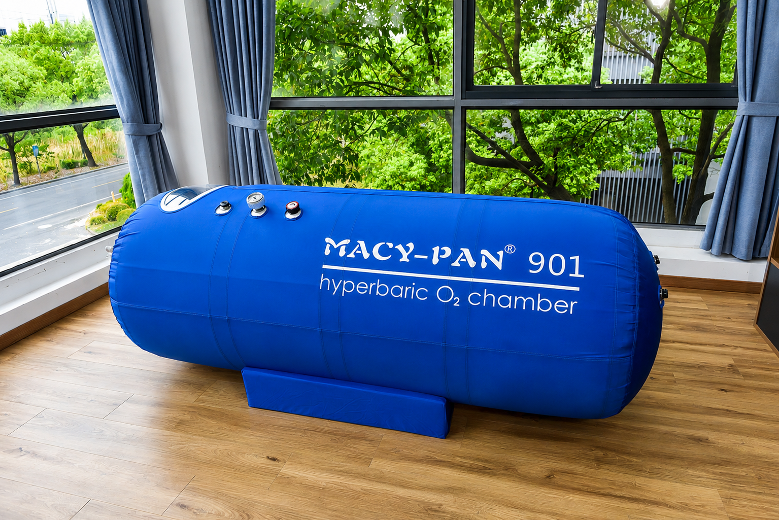 MACY-PAN hard-shell hyperbaric chamber structure